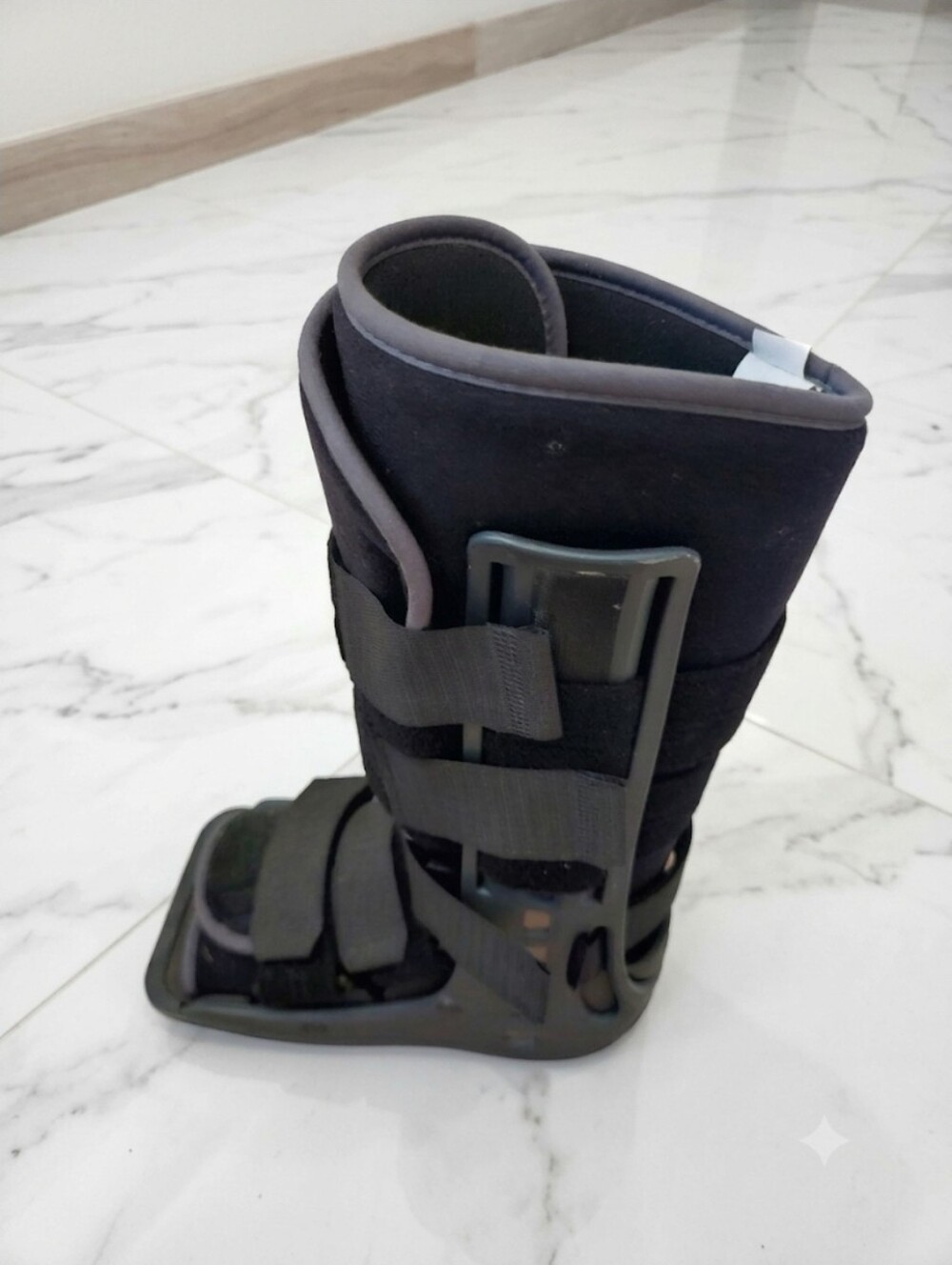 MaxTrax Tall Medical Walking Boot